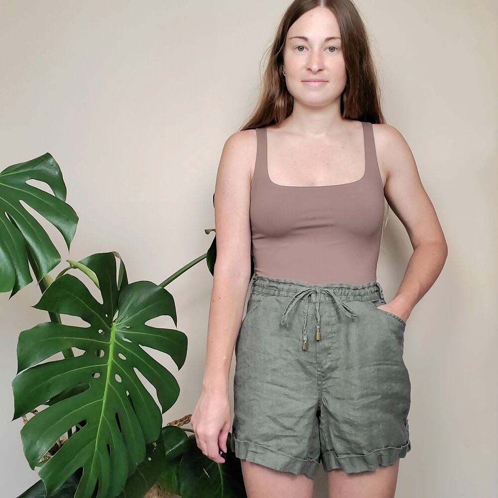 Ellen Tracy Linen Shorts Olive Green Medium